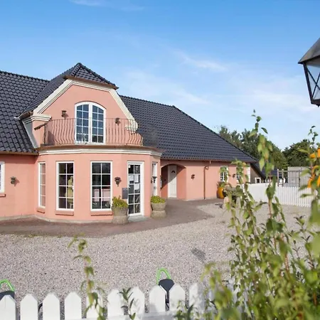 Apartment With Pool In Kongernes Feriepark 펜션 Græsted